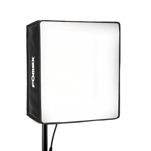 薄薄的織物營造出有效的柔和光線，反光的銀色內部將光線均勻分配。